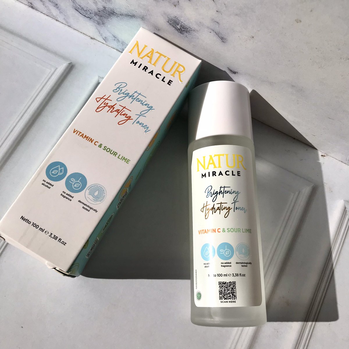 sinderclass's tweet photo. aku mau rekomendasi hydrating toner dari Natur Beauty karna emang sesuka itu sama toner ini! kali ini aku pake varian Brightening Hydrating toner 💗 #racuninskincare https://t.co/unHYs2AccL