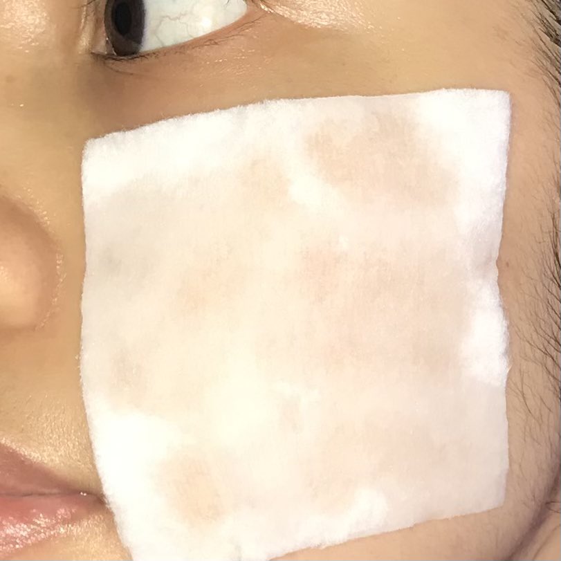 sinderclass's tweet photo. aku mau rekomendasi hydrating toner dari Natur Beauty karna emang sesuka itu sama toner ini! kali ini aku pake varian Brightening Hydrating toner 💗 #racuninskincare https://t.co/unHYs2AccL