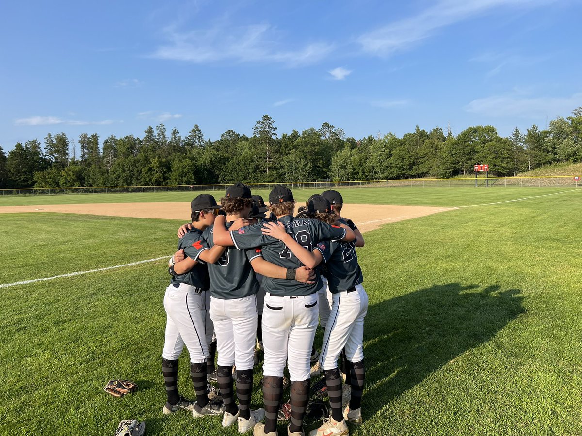 hilden2027's tweet photo. Thankful for this past season with Farmington 14AAA. Our last travel season together. #GopherState didn’t end the way we wanted it to, but it was a great season. Thank you to an amazing group of coaches. Looking forward to bigger things to come with @_FHSBaseball https://t.co/H6bqygdE8K