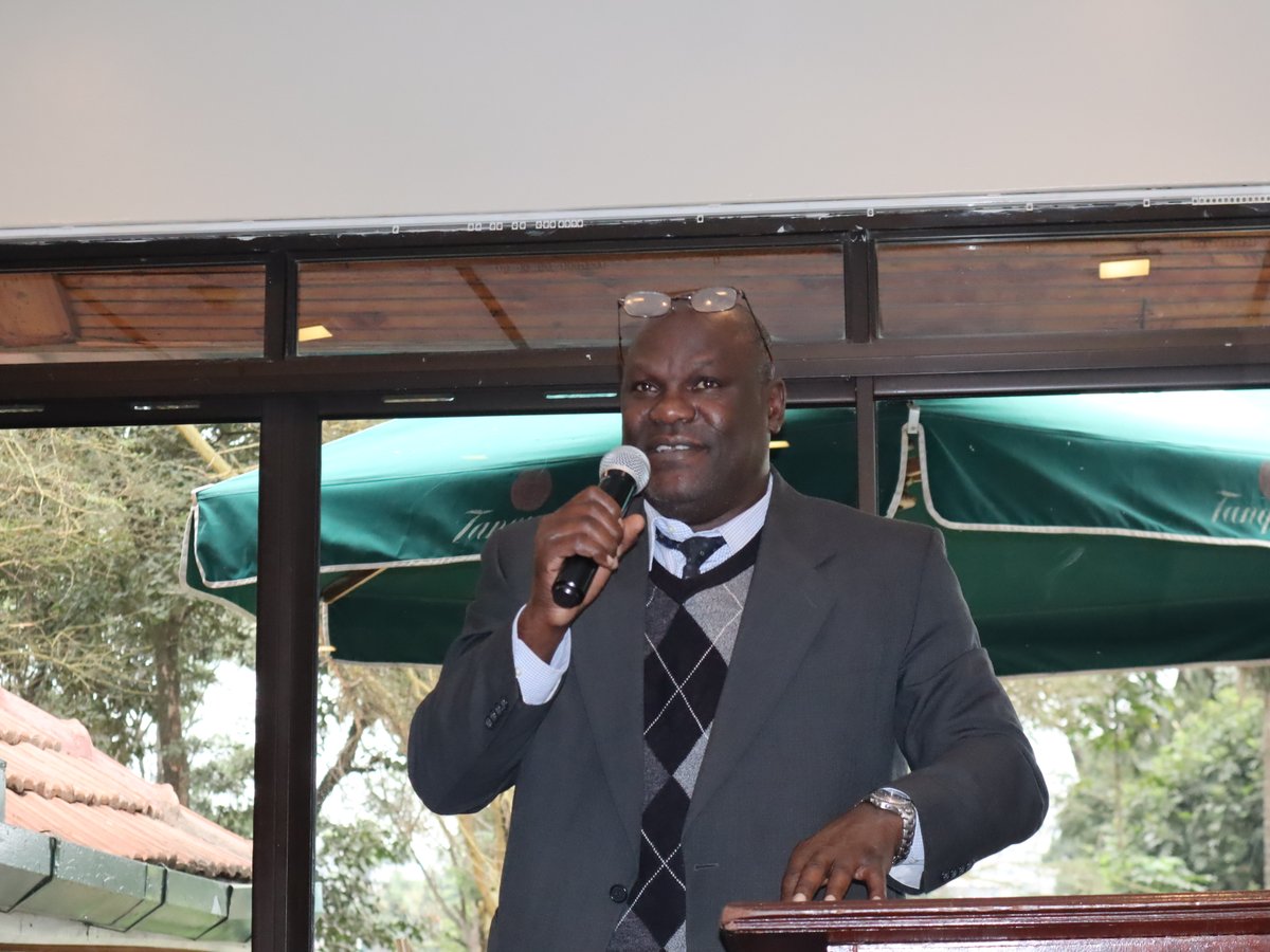 KenyaGolfUnion's tweet photo. The Kenya Golf Federation hosts the Kenya GOLF Union, the Kenya Ladies Golf Union, the Professional Golfers of Kenya and the Junior Golf Foundation Kenya for a consitution review meeting at Muthaiga Golf Club.
@moyasa_ke
@PGKgolfkenya
@JGFKenya
#onegolf https://t.co/bON36ufeBC