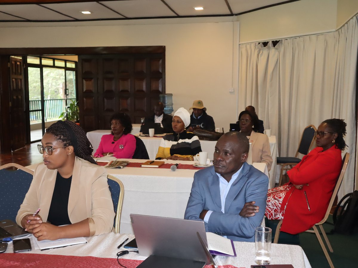 KenyaGolfUnion's tweet photo. The Kenya Golf Federation hosts the Kenya GOLF Union, the Kenya Ladies Golf Union, the Professional Golfers of Kenya and the Junior Golf Foundation Kenya for a consitution review meeting at Muthaiga Golf Club.
@moyasa_ke
@PGKgolfkenya
@JGFKenya
#onegolf https://t.co/bON36ufeBC