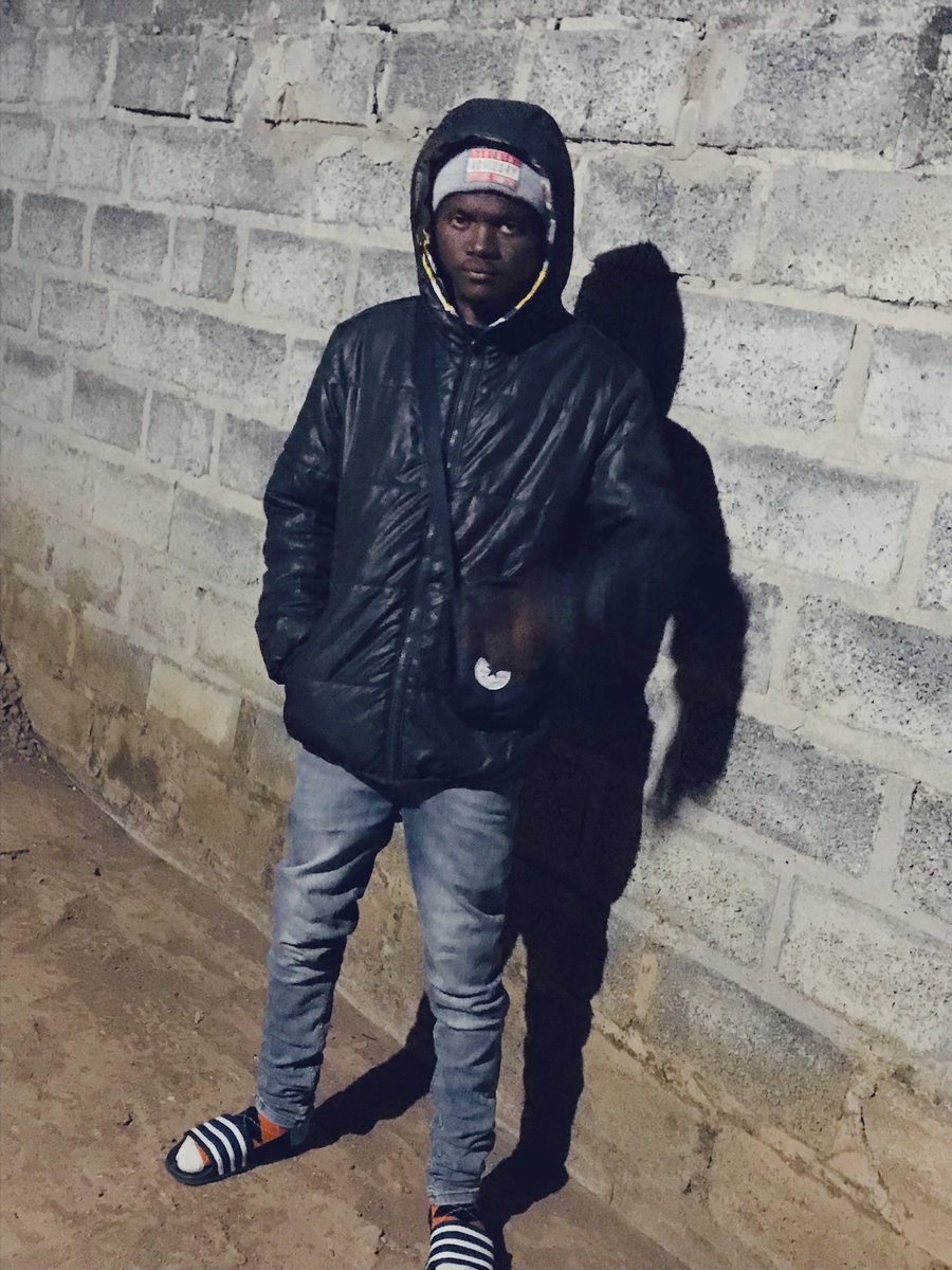 Mr_Mulumbwe's tweet image. More of hard work + some illegal staff = success 💸
Can’t be sleeping 🛌 through the night.
#DreamChaser 
#Staypure 
#4pf