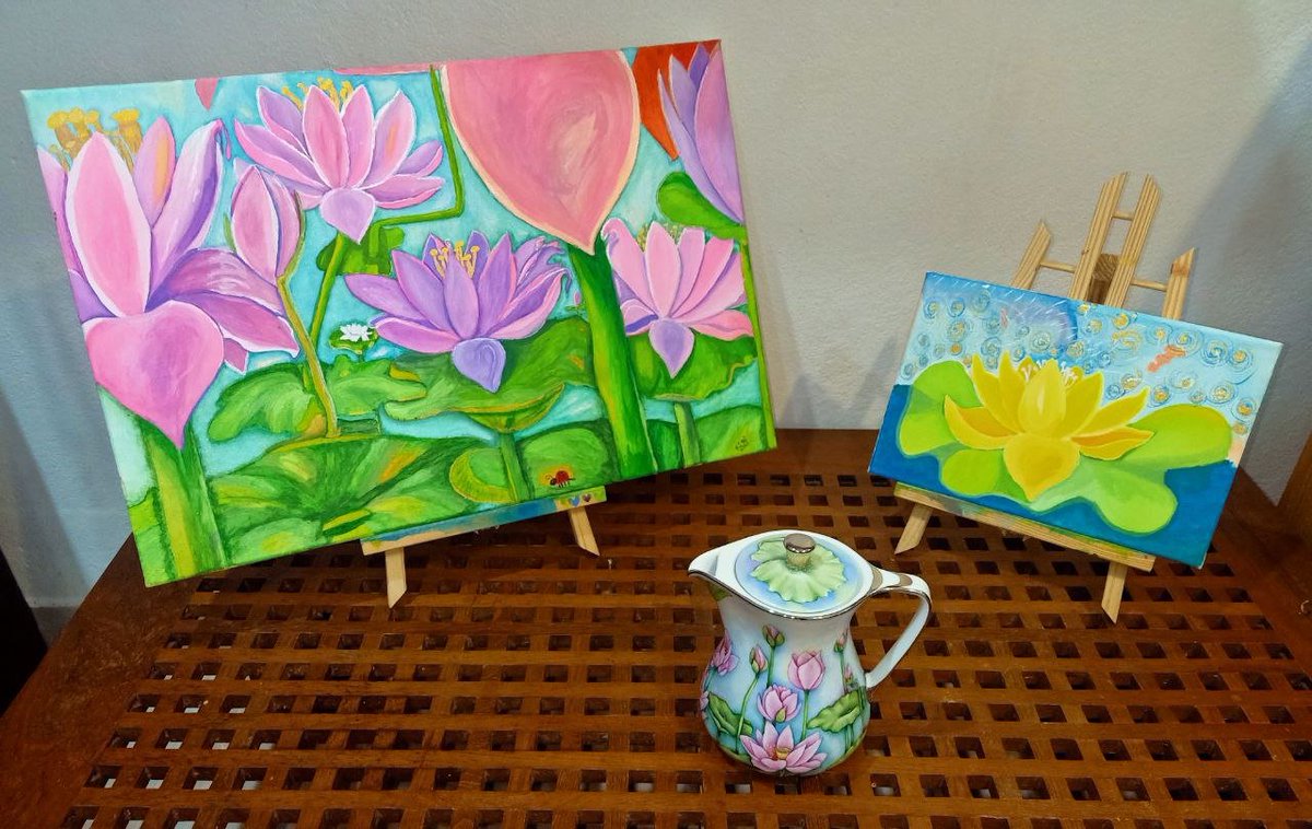 Good Morning

I have 3 x 1/1s left in The Rising Lotus Collection

Hope Blooms in the Light
Courage
Varuni's Vessel