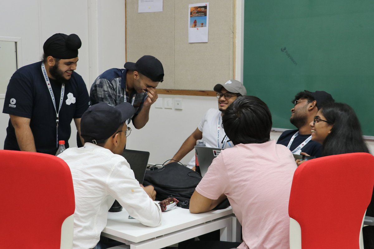 RedBrickHacks's tweet photo. Throwback to RedBrick Hacks 2022! Amazing energy, innovative solutions, and a whole lot of hacking! Ready to join the action this year? Register now at https://t.co/Pr81NjPDpz 🏆 #RedBrickHacks #Hackathon #RBH2023 #throwback https://t.co/G0YanXFvR9