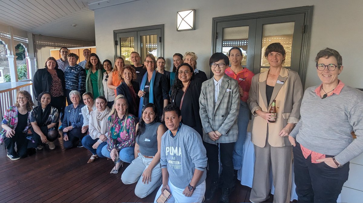Thank you to @adele_pavlidis and team for organising such an engaging day at the Griffith Sport, Gender Society symposium about the #FIFAWWC at <a href="/GriffithUniSAGE/">Sport & Gender Equity research hub (SAGE)</a>! Head sleepy, heart full .