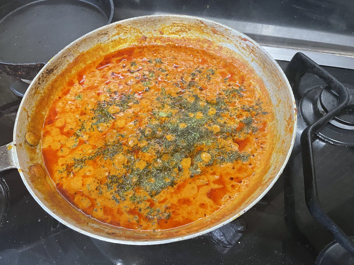 Spigot696's tweet image. #eggcurry for breakfast? Why not!