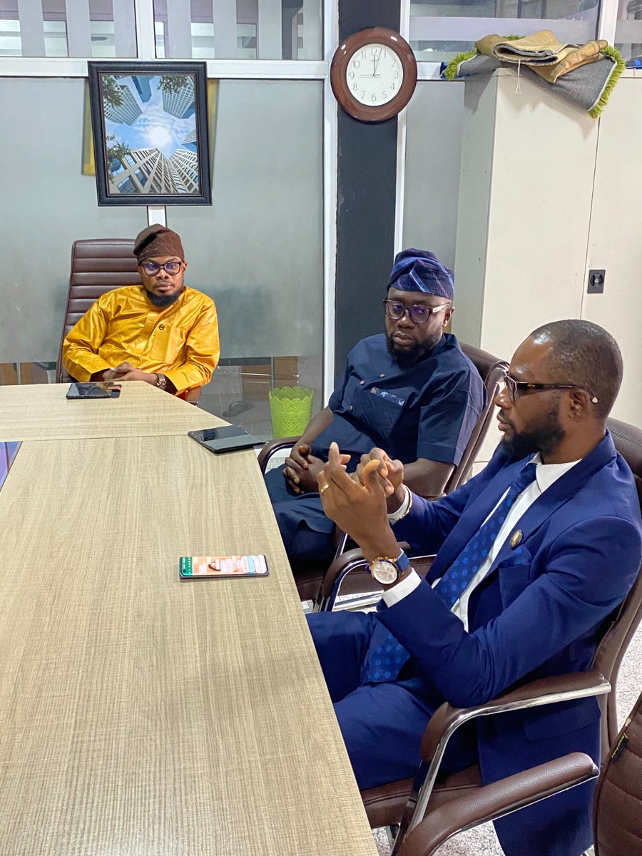 mubdhabhomes's tweet photo. Exciting News Alert! 🎉 We're thrilled to announce that Luxiar Construction Ltd in partnership with Mubdhab Homes Ltd has signed @josh2funny as brand ambassador! 🌟🏗️

In this creative meeting, we explored building a brighter future while having a great laugh! 😄 https://t.co/K6O0nxujLy