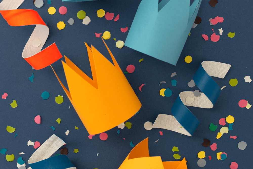 It's here - the 100th episode of the Financial Wellbeing Podcast is out now! Come and celebrate with us - ow.ly/3cPb50PmH80 
🥂🎉🥳🥳🥳🎉🥂