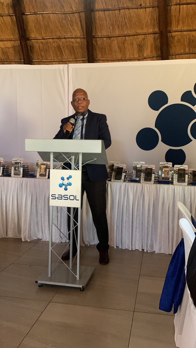 “<a href="/SasolSA/">Sasol</a> wants to make a difference in our community and present our youth with all the opportunities they need to be successful and to maintain Free State’s position as the top performing province for matric pass rates” says Mr Nduma,  Fezile Dabi Education #SasolinSociety
