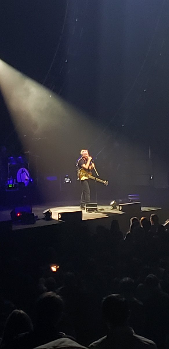 PolarMETHOD's tweet image. Tears for Fears was absolutely amazing tonight!! @Amber0sborne and I got to experience #ClimatePledgeArena in the best way possible for our first time. Thanks again for the invite, @curtsmith. You're the man!