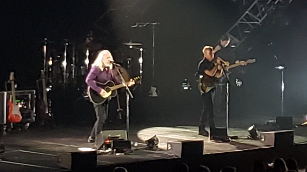 PolarMETHOD's tweet image. Tears for Fears was absolutely amazing tonight!! @Amber0sborne and I got to experience #ClimatePledgeArena in the best way possible for our first time. Thanks again for the invite, @curtsmith. You're the man!