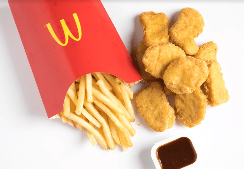 ishyungshi's tweet photo. mcdo 🪄

1 winner — nuggets meal 
reply location + grabfood available 

follow (: rt&amp;like (: tag (: https://t.co/KdBQYLGte4