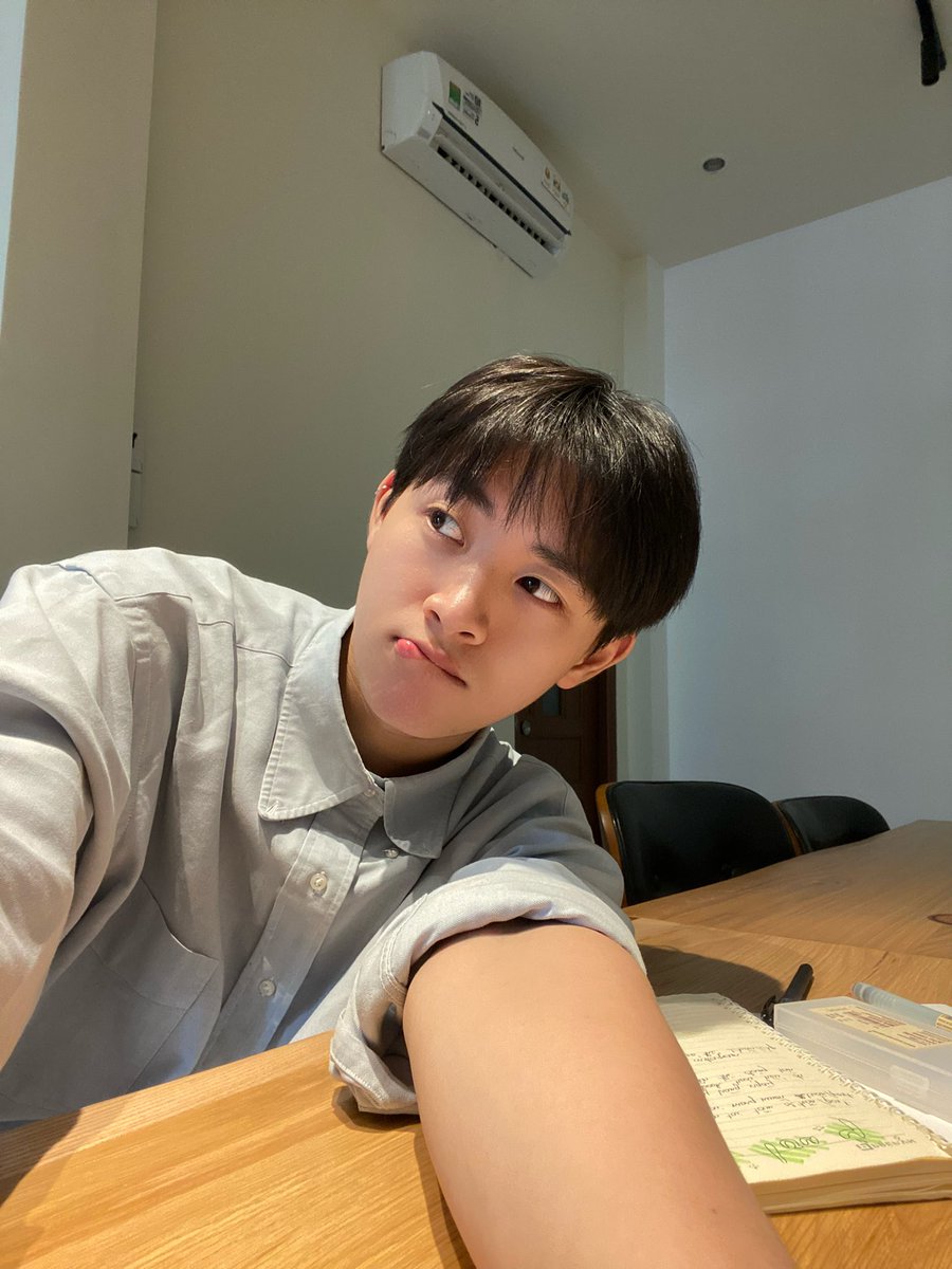 _CONG_twt's tweet photo. 오늘 기분이 어때 ?
날씨 너무 좋아 그리고 매일 매일 Unicongs 보고 싶다 ? And youuuuuuu 

#콩비 #CONGB https://t.co/XnyywJpW2N