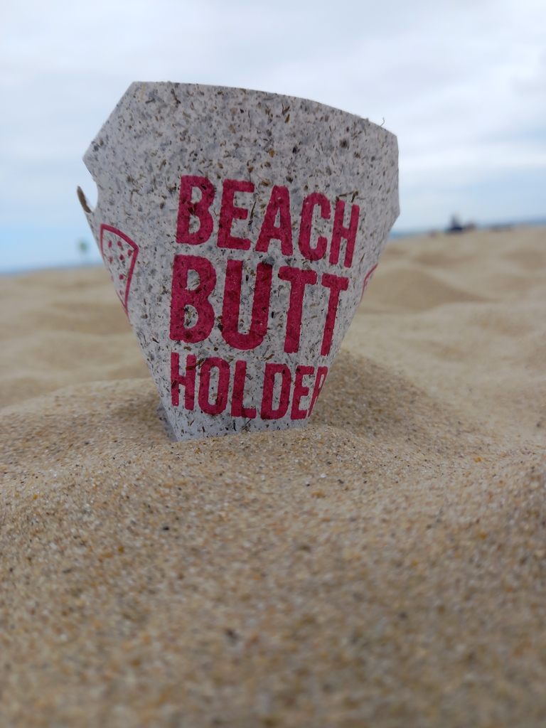 Introducing the Beach Butt Holder! Beach Butt Holders are portable ashtrays printed on @notpla Seaweed Paper, which have been designed to help reduce the number of cigarettes stubbed straight into the sand by smokers. Thanks @BCPCouncil for supporting the project!