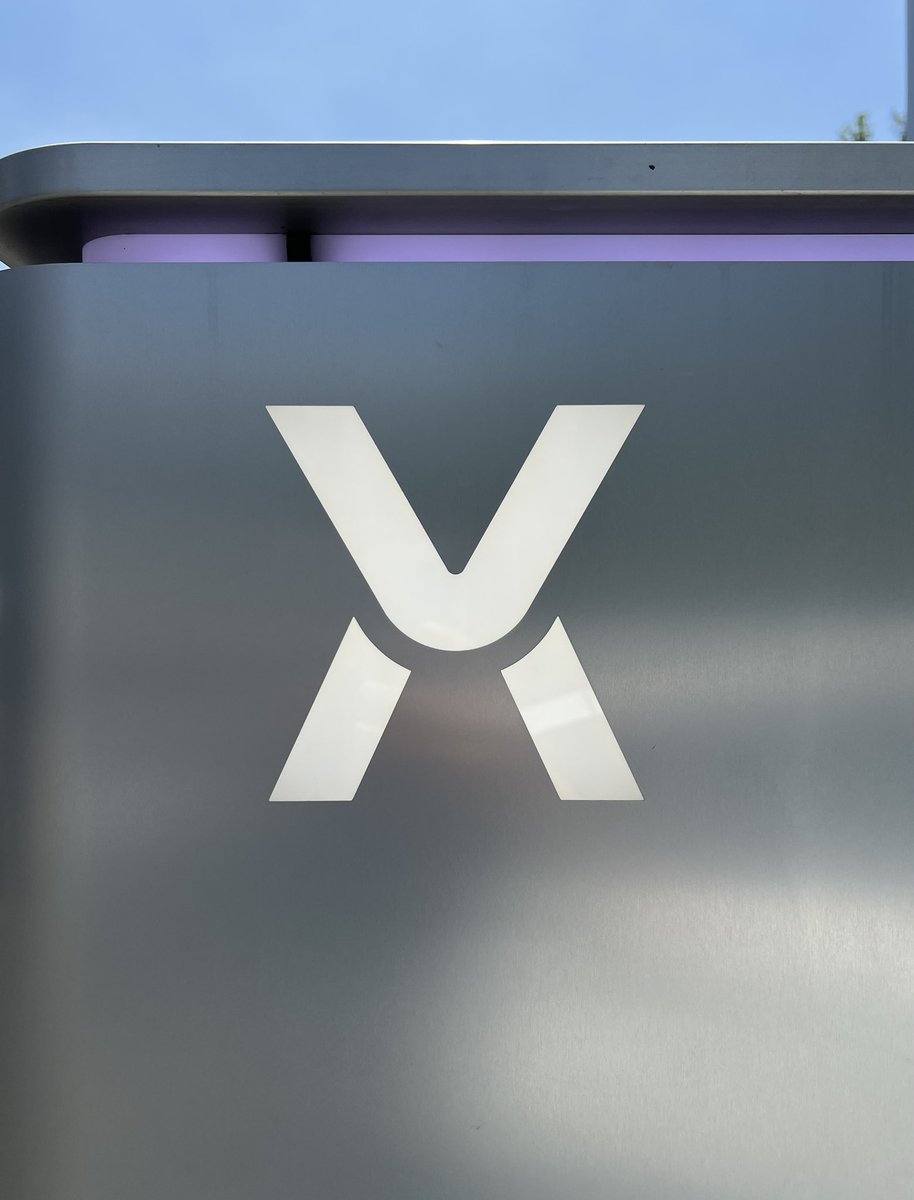 tesryan2022's tweet photo. ใใฏใผใจใใฏในไธญ
#powerx
#hypercharging
#Tesla
#modely https://t.co/Ix3zKEEk1R