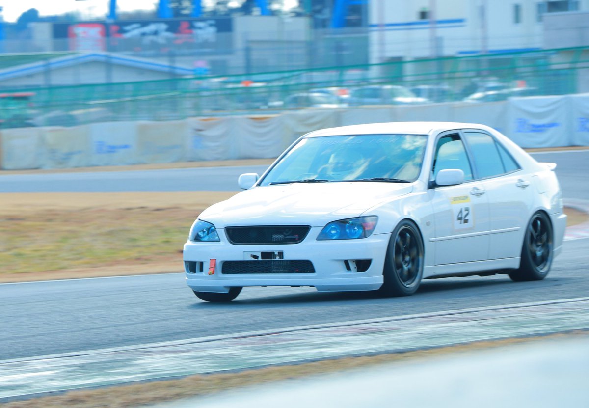 ohka86's tweet photo. #愛車をあと何年乗るつもりか言え
こんな楽しい車手放す訳ない
GR86が手に入りそうだったけど、結局アルテッツァのほうが楽しくて手放せなかった
86は速いし楽な車ですごく良かったけどアルテッツァの高揚感、楽しさの方が上でした https://t.co/8GxZFNApjG