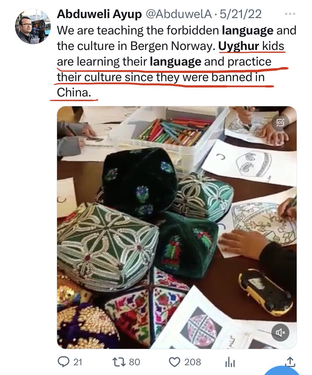 xinjiangalex's tweet photo. Uyghur language is banned in China according to this guy and then he posted an Uyghur man’s ID with Uyghur language on it. https://t.co/AvjXsHf8HB