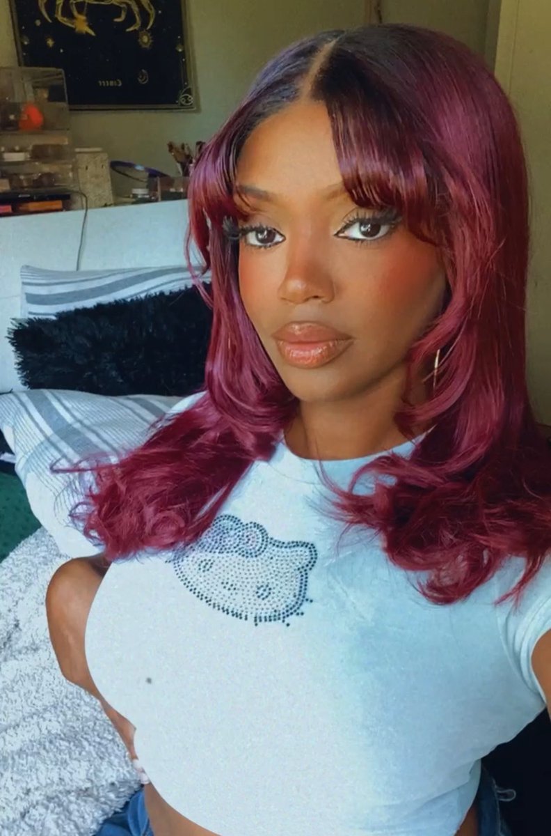 TAMISHENELLE's tweet photo. hi <3 🧚🏽‍♀️🍒🦋🐞💎 https://t.co/PohFFBDdwG