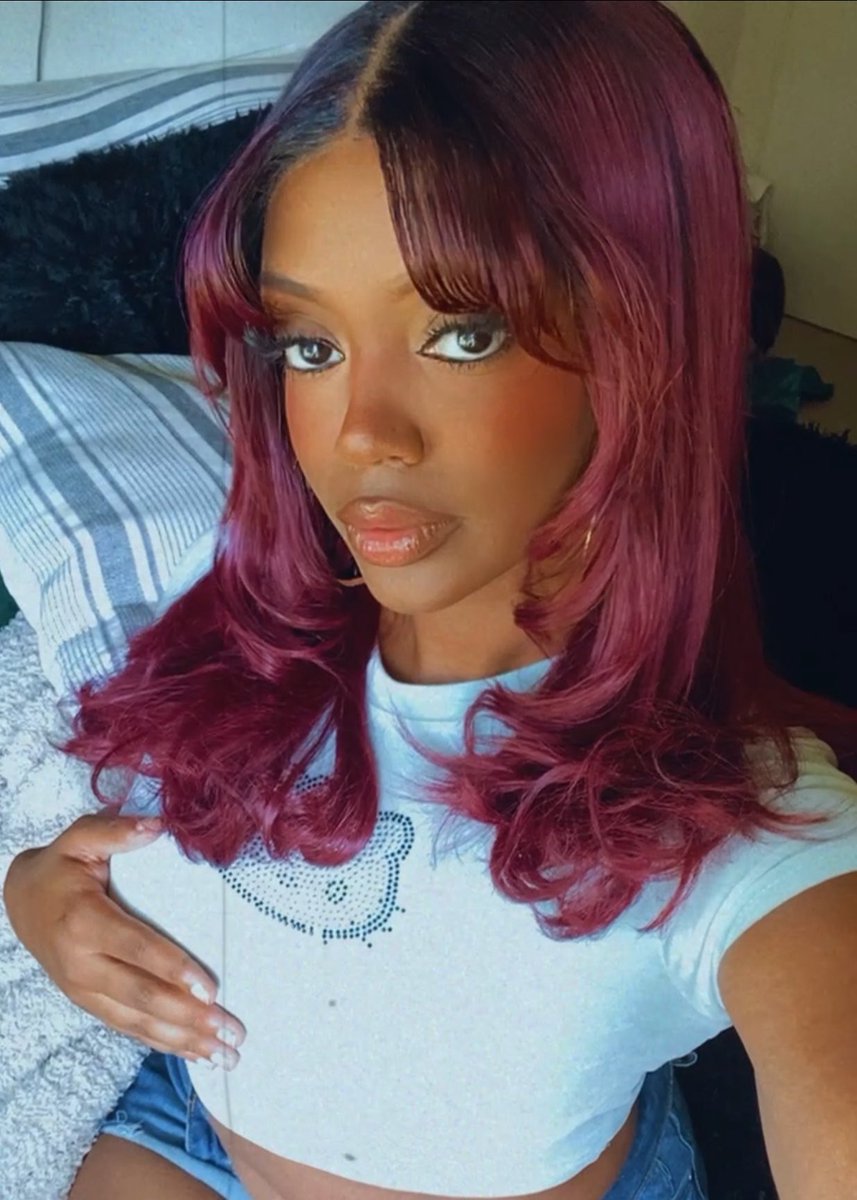 TAMISHENELLE's tweet photo. hi <3 🧚🏽‍♀️🍒🦋🐞💎 https://t.co/PohFFBDdwG