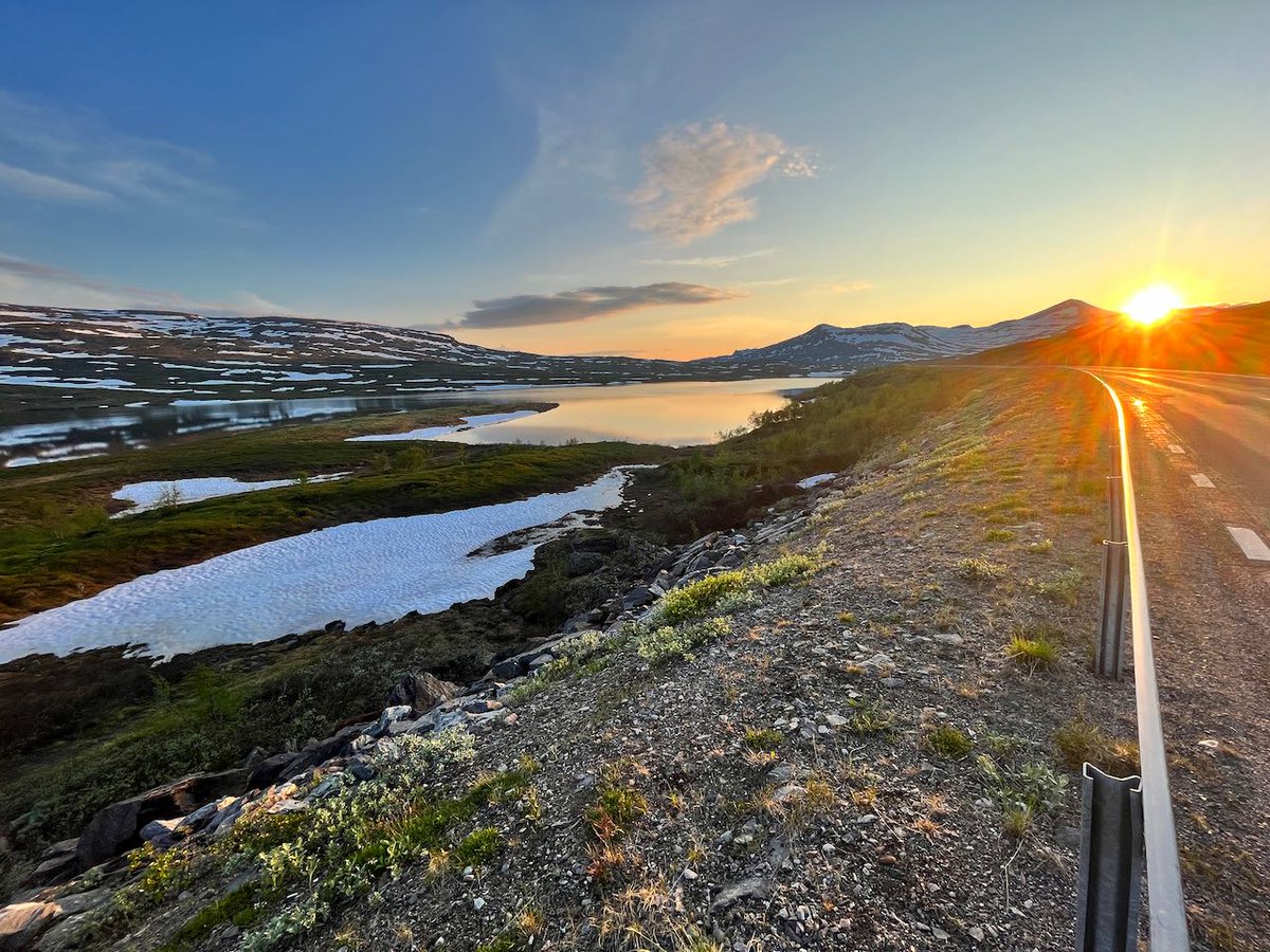 OlafStorbeck's tweet photo. I've told some of you about my 1200km bike ride in  Sweden and Norway in June. I've now finished a blog post about 85.5 very special hours without darkness and little sleep. tl;dr version: It was epic. 

https://t.co/zosexiLSmo https://t.co/QcyJqTF8R2