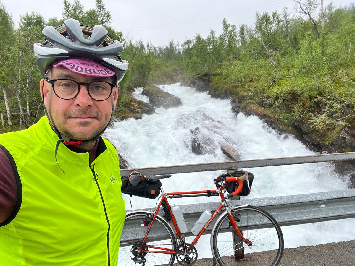 OlafStorbeck's tweet photo. I've told some of you about my 1200km bike ride in  Sweden and Norway in June. I've now finished a blog post about 85.5 very special hours without darkness and little sleep. tl;dr version: It was epic. 

https://t.co/zosexiLSmo https://t.co/QcyJqTF8R2