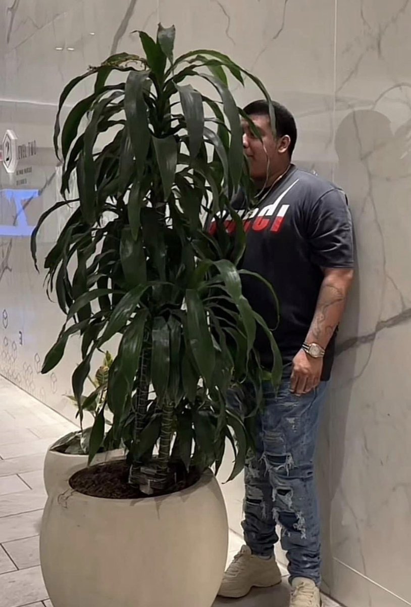 HOUSEPARTY2K tweet media