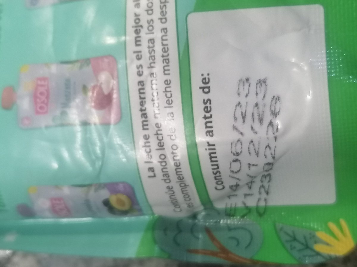 AEL78's tweet photo. Hola saludos @RLOZINSKI hace días compre las " compotas de la marca #osole qué usted da publicidad y me vino uno en mal estado, le escribí y le envié correo a #osole_food y nunca me respondieron https://t.co/hoJOcZyAPU
