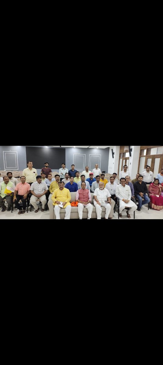 <a href="/BJP4MP/">BJP Madhya Pradesh</a> <a href="/BJP4MP/">BJP Madhya Pradesh</a> मैं अफसरशाही भारी पड़ रही है,श्री <a href="/ChouhanShivraj/">Shivraj Singh Chouhan</a> ji की बैठक के बाद भी संविदा नीति 2023 में संशोधन इस बात की गवाही दे रहा है.सीएम की घोषणा अनुसार नीति नहीं बनाई गई बहुत सारी विसंगतियां है <a href="/GADdeptmp/">GAD, MP</a> तत्काल नीति पर संशोधन करना जरूरी है ताकि cm की घोषणा अनुरूप लाभ मिल सके।