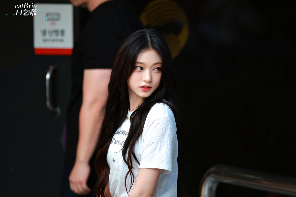 eatRrin tweet media