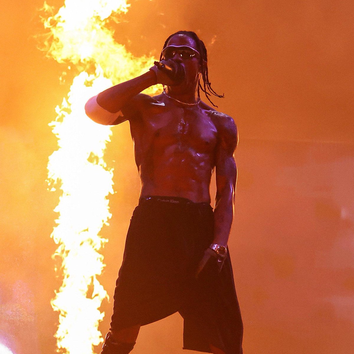 Kurrco's tweet photo. TRAVIS SCOTT — MODERN JAM

Produced by Travis Scott &amp; Guy-Manuel de Homem-Christo of Daft Punk https://t.co/zzR72JdgG1