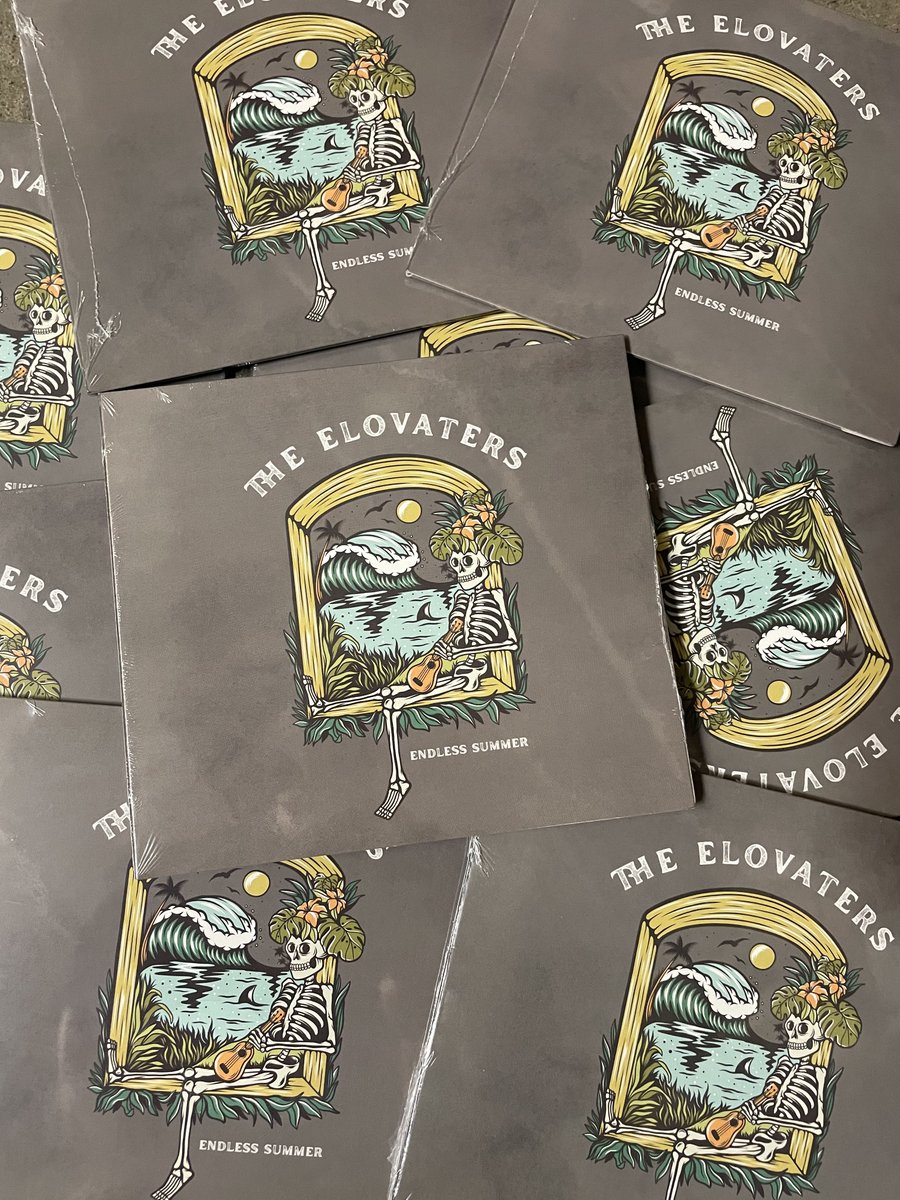 The Elovaters tweet media