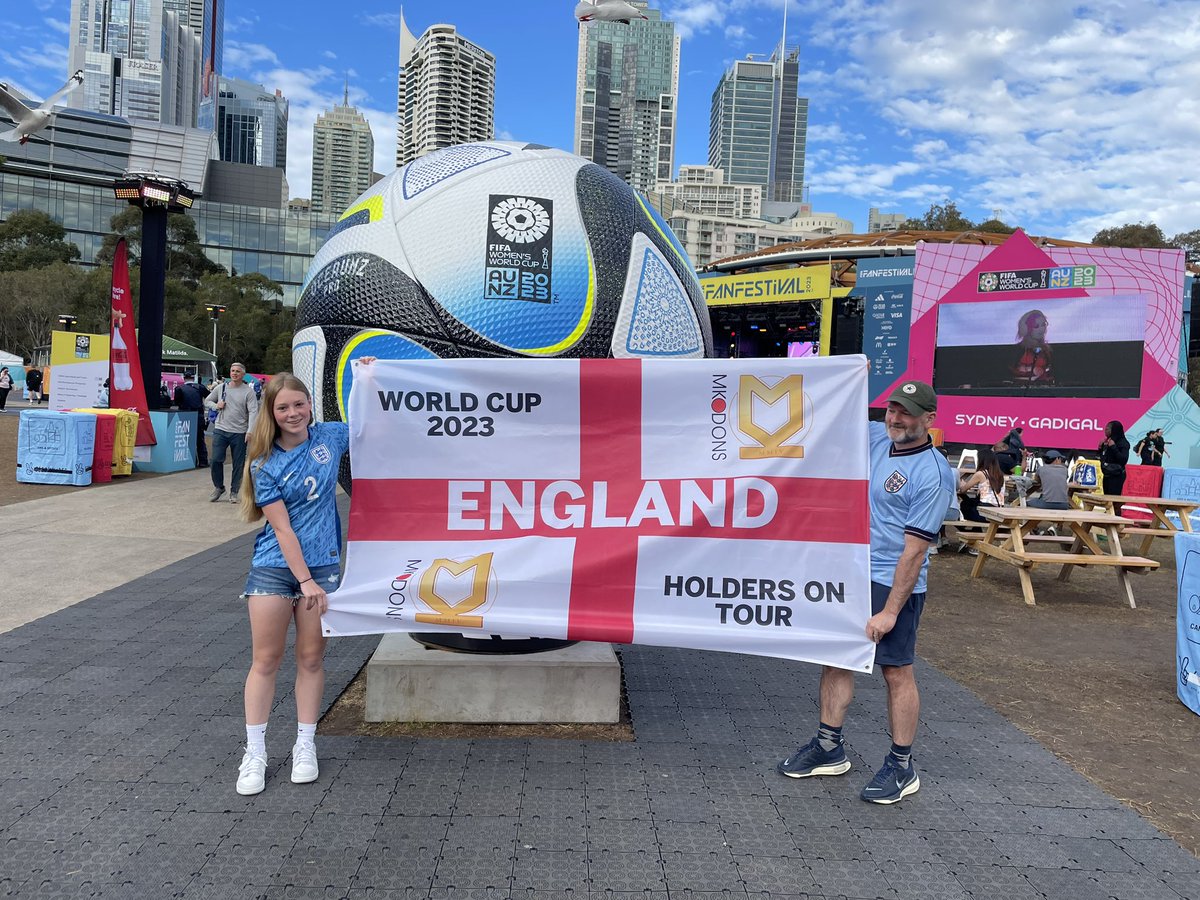 Sydney fan park 🏴󠁧󠁢󠁥󠁮󠁧󠁿 vs 🇩🇰 <a href="/MKDonsFCWomen/">Milton Keynes Dons Women</a> @jon_dewick <a href="/walsh3017/">Dene Paul Walsh</a>