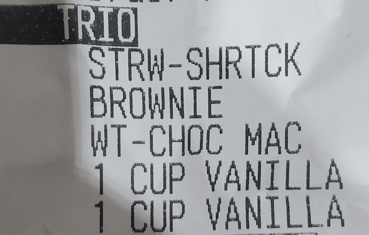 bunchan529's tweet photo. Hi, @bjsrestaurants! This evening, I ordered #delivery from one of your locations, with a #Pizookie trio!
Except all that arrived was...🥁 JUST COOKIES. No toppings or ice cream!
Can't blame @DoorDash either! The delivery was fine, items just weren't packed in the first place! https://t.co/wOBViX5YCz