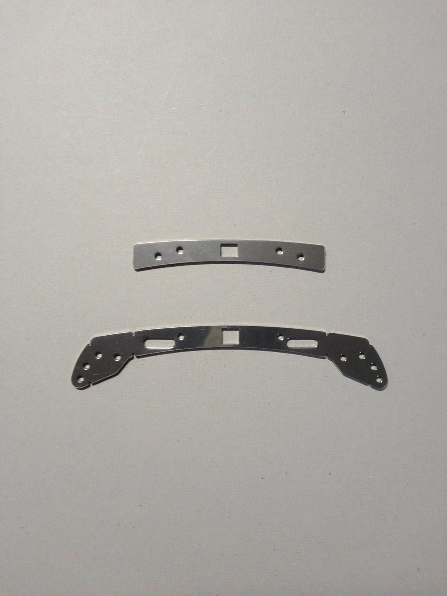 Reo12010's tweet photo. 治具の話題も落ち着いたので手持ちの治具をアップします
一回使っただけで今は使ってませんが
左が弓ステーで弓スラダンを作る治具
右がブレーキステーでVS用のリヤステーを作る治具
弓スラダンは作ってもいいかなと思ってますし、VS用のはFMVSを作るのに役立ちそう
#ミニ四駆
#mini4wd
#FMVS https://t.co/kKFyR3JjtT