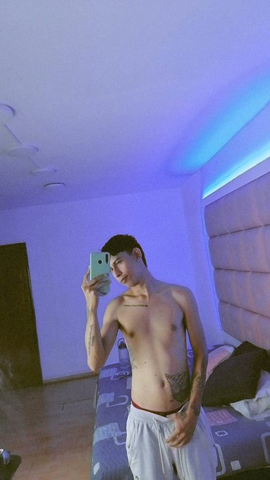 Hello https://t.co/R8fBisQPjf<a href="/tag/latino"class="tags"><span>#latino</span></a><a href="/tag/young"class="tags"><span>#young</span></a><a href="/tag/chaturbate"class="tags"><span>#chaturbate</span></a><a href="/tag/guyswithtattoos"class="tags"><span>#guyswithtattoos</span></a>