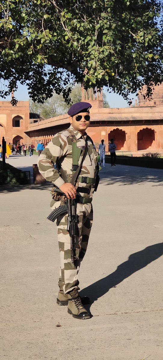 carsrentaldelhi's tweet photo. Agra: Iconic Taj Mahal, Agra Fort, and Mughal heritage. A historical city on the banks of Yamuna, a must-visit in India. More: https://t.co/ykXu8dXopl

#india #indiaclicks #travelindia #agra #tajmahal #redfortagra #uptourism #tourindia #samedayagratour https://t.co/L1tn7vLOLw