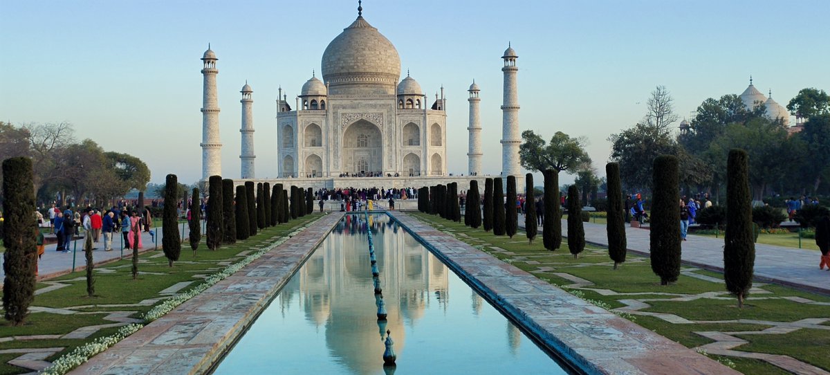 carsrentaldelhi's tweet photo. Agra: Iconic Taj Mahal, Agra Fort, and Mughal heritage. A historical city on the banks of Yamuna, a must-visit in India. More: https://t.co/ykXu8dXopl

#india #indiaclicks #travelindia #agra #tajmahal #redfortagra #uptourism #tourindia #samedayagratour https://t.co/L1tn7vLOLw