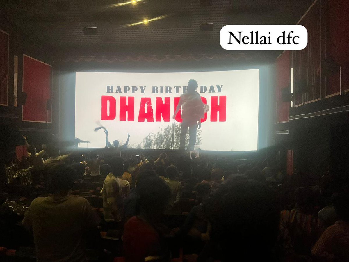 Nellai__Dfc's tweet photo. From last night celebration #CaptainMillerTeaser @RamCinemas 🔥🔥🔥🔥 @KamarajNellai @Nellaipandi353 
#HappyBirthdayDhanush 
@dhanushkraja @theSreyas @Chowdrey_ @ambaidfc3 @PalayamkottaiD @pettaid_f_c 
#dhanush #captainmiller https://t.co/q4SNil5Mad