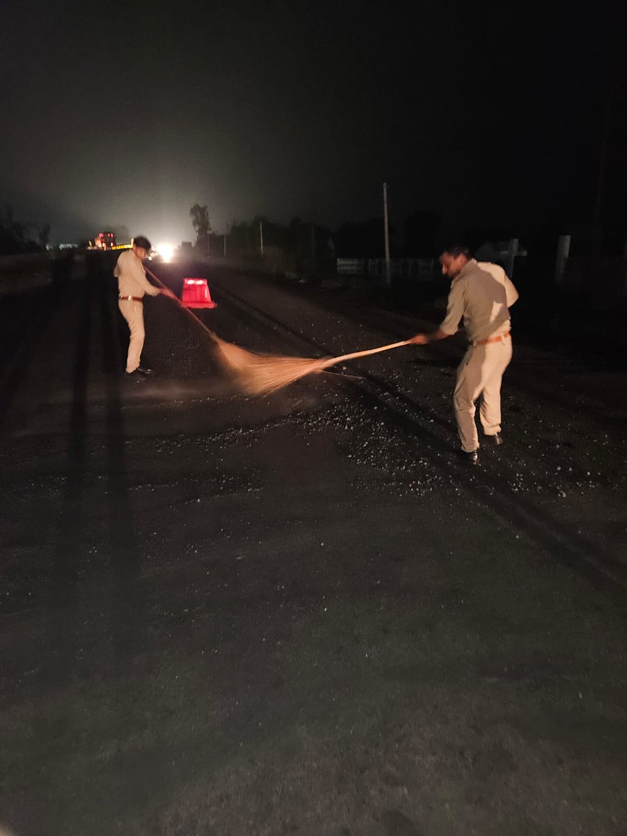 POLICE COMMISSIONERATE GAUTAM BUDDH NAGAR tweet media