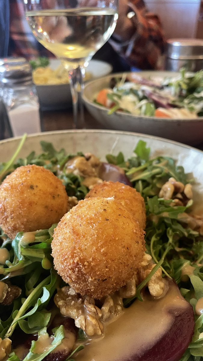 chickenruby's tweet image. Goats cheese and beetroot salad. No mention that the cheese was fried in bread crumbs. Bloody #glutenfree issues #allthetime #everymeal