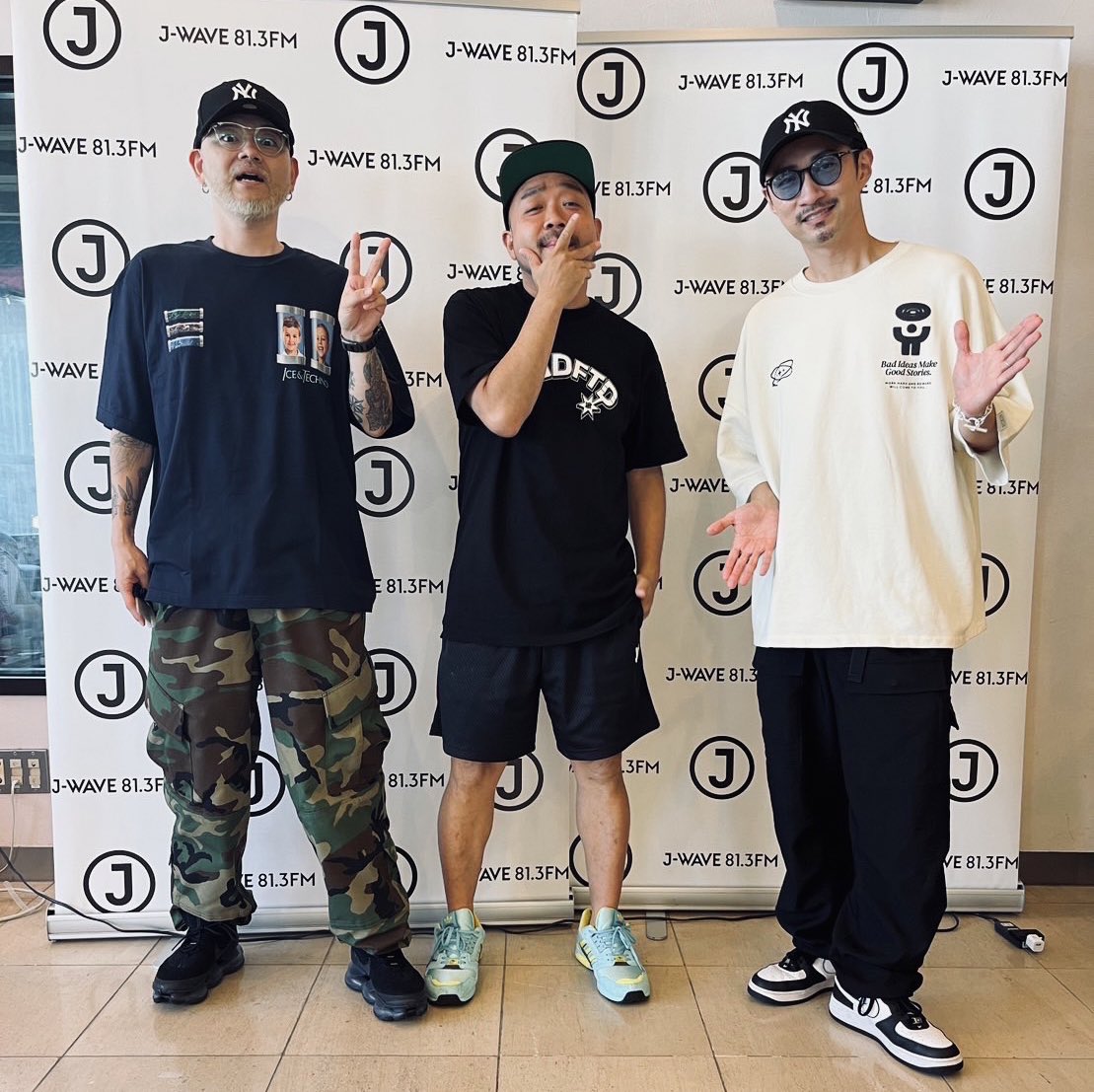 MAADSPIN's tweet photo. #jwave TOKYO M.A.A.D SPIN
\\ 金曜日は #PKCZ の #Pラジ //
#DJHAZIME さんをお迎えする
同い年トークvol.2🙌
🎧NITRO 結成当時のお話
@nmu_tokyo
🎧クラブDJとしての心構え
🎧最近の箱事情
この夏イチのアツいDJトークを
お聞き逃しなく‼︎
https://t.co/RjNvvYgz1B #radiko
#maadspin https://t.co/NiZZYFRcUc