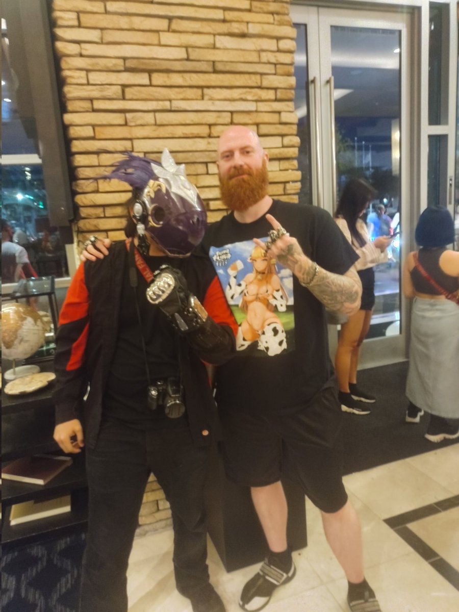 XetaJak's tweet photo. @XenosysVex 

RAHHHHH THIS PICTURE GOES HARD, BUT THE SHIRT- https://t.co/ZfkaLYiykb