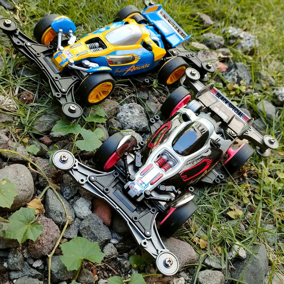 TeamFlazh's tweet photo. Jumat barokah ๐๐ฝ๐ sehat selalu buat teman2...
#streetmini4wdindonesia #playon #playonindonesia #playonindonesiacommunity #streetmahbebas #streetmini4wdindonesia #streetmini4wd #playon #tamiyaindonesia #Mini4WD #TamiyaMini4WD #STO100 #ใใๅ้ง #tamiya #furush #teamflazhchannel https://t.co/lQ8oE3noQh