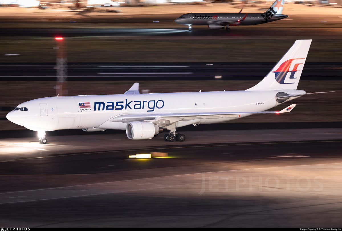 JetPhotos tweet media