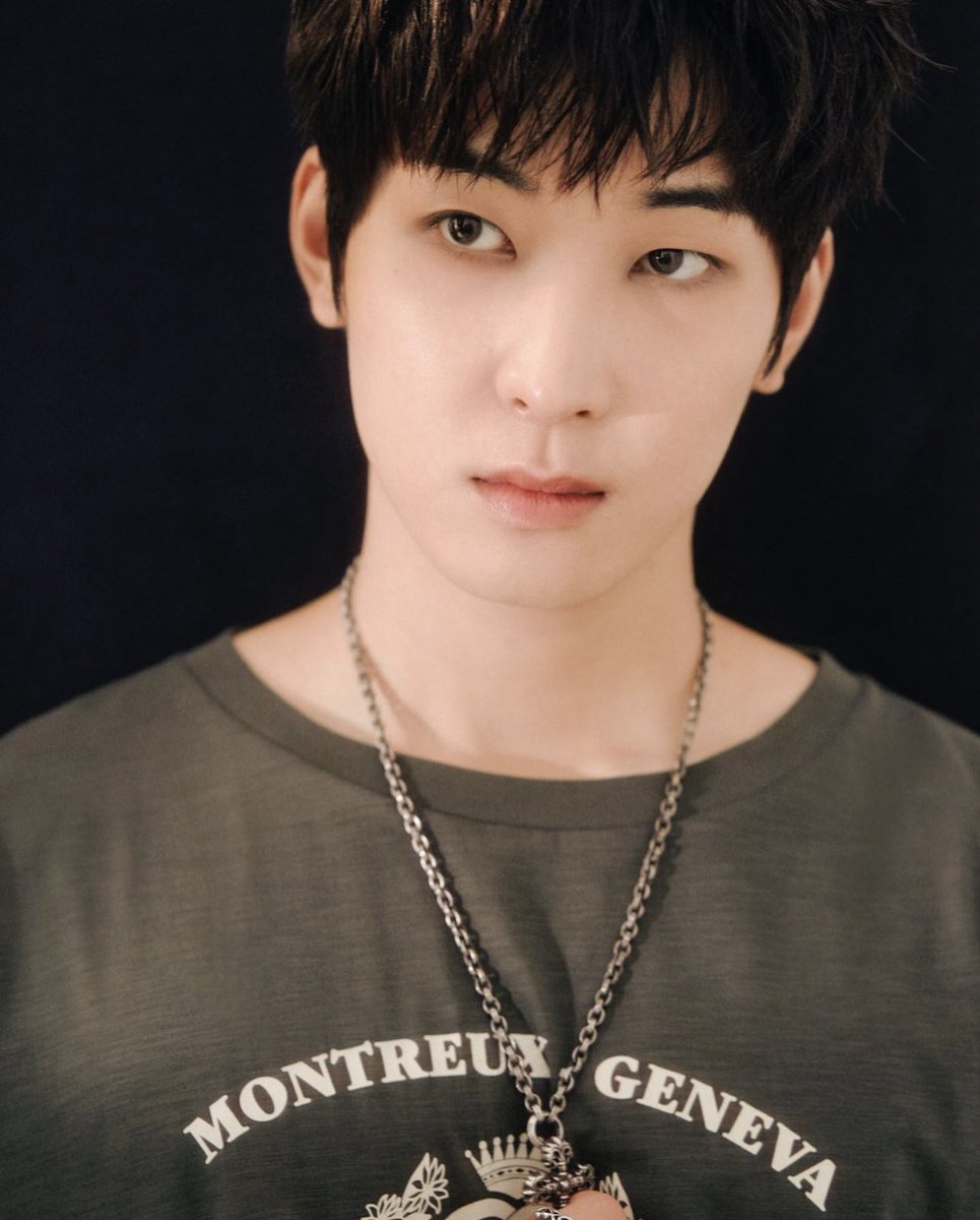 wonwooszone's tweet photo. wonwoo elle unreleased cuts https://t.co/wsGXTRroOa
