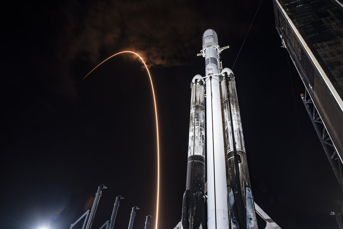 SpaceX's tweet photo. Falcon 9 launches 22 @Starlink satellites to orbit from Florida on SpaceX’s 50th mission of 2023! https://t.co/eGfwWHVkcj