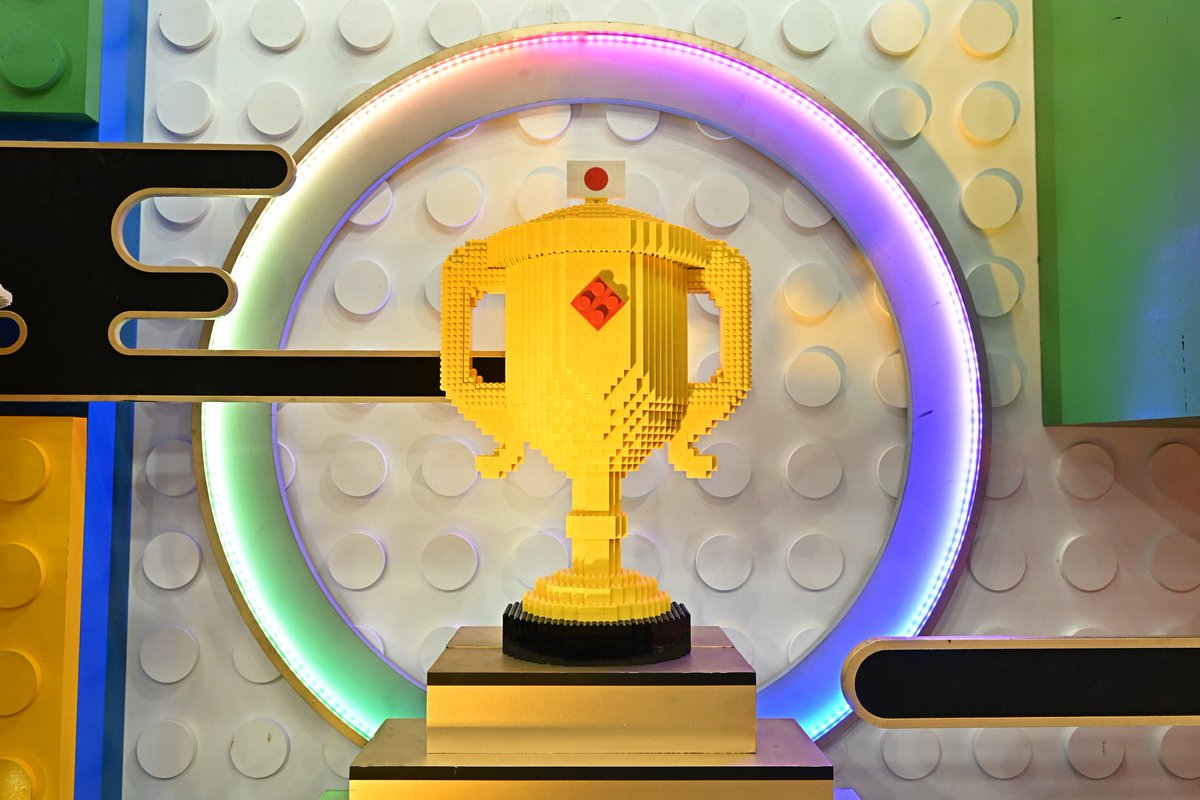 LEGOMASTERS_TBS's tweet photo. 明日はファイナルラウンド👑
初代チャンピオンに輝くのは、一体…

皆さんは、
どのペアが優勝すると思いますか？

https://t.co/7aiow1i0Zj

視聴者プレゼントのキーワード
前回の放送チェックお忘れなく🙋
レゴ マスターズ JAPAN
#TVer
https://t.co/CrM9g5WGqO

#レゴ #レゴマスターズ #LEGO https://t.co/FxCvzkky7g