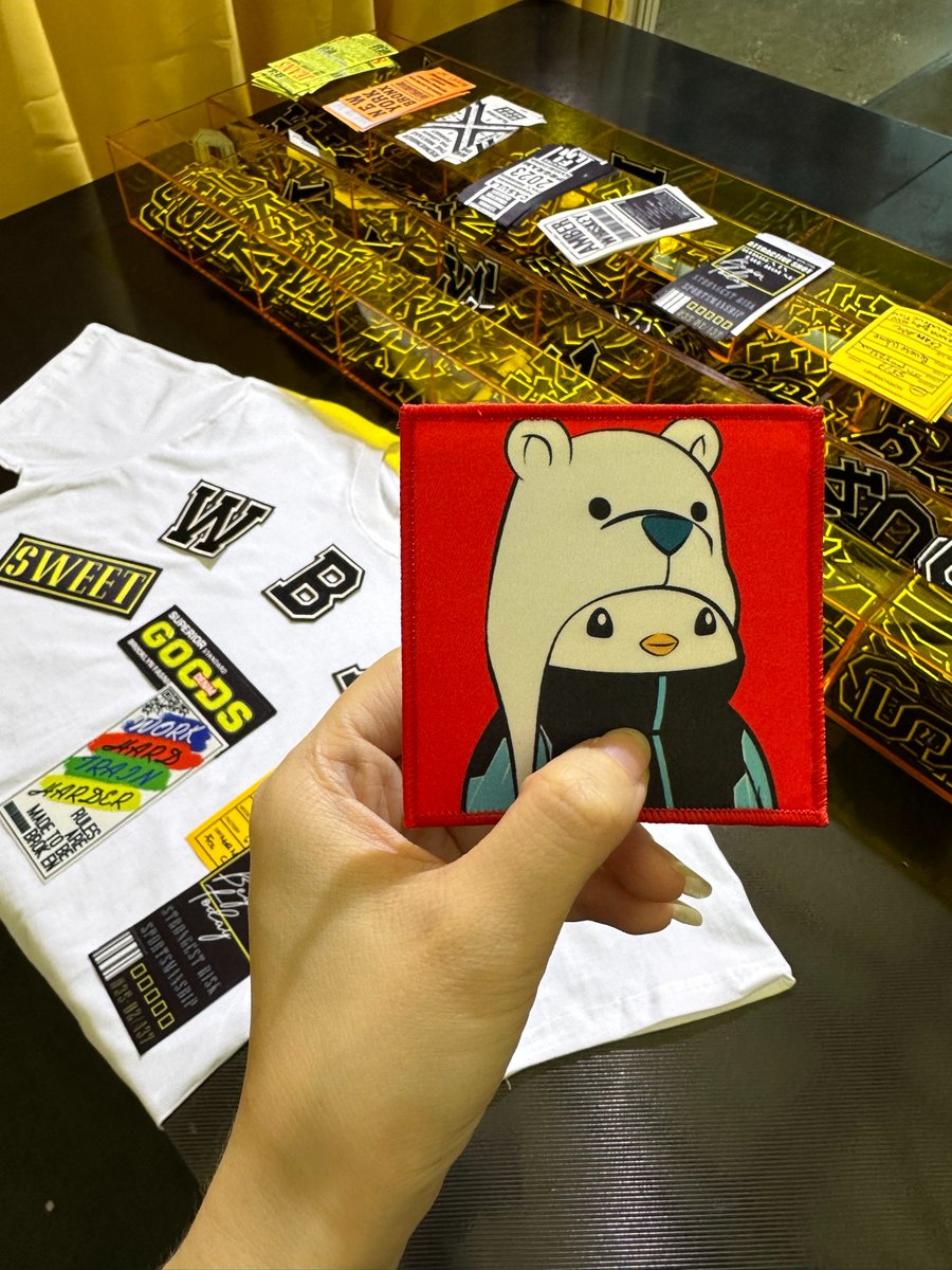 WorldinShadow's tweet photo. 🏄‍Combining NFTs with exquisite real-world goods, aren't you itching to give it a try on-site?
#WIS #chinajoy2023 https://t.co/ZoMXLAWFGo