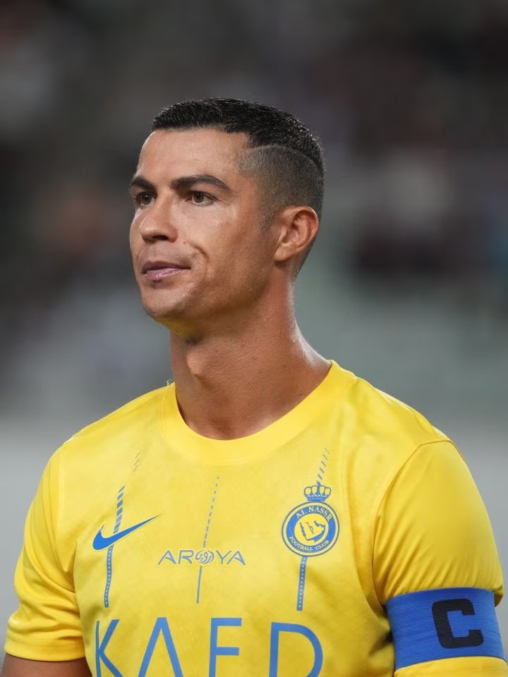 figxres's tweet photo. Highest paid players in Saudi Pro League. Some names will shock you, A thread

1. Cristiano Ronaldo -$219.2M per year https://t.co/XYee0Zb9uQ