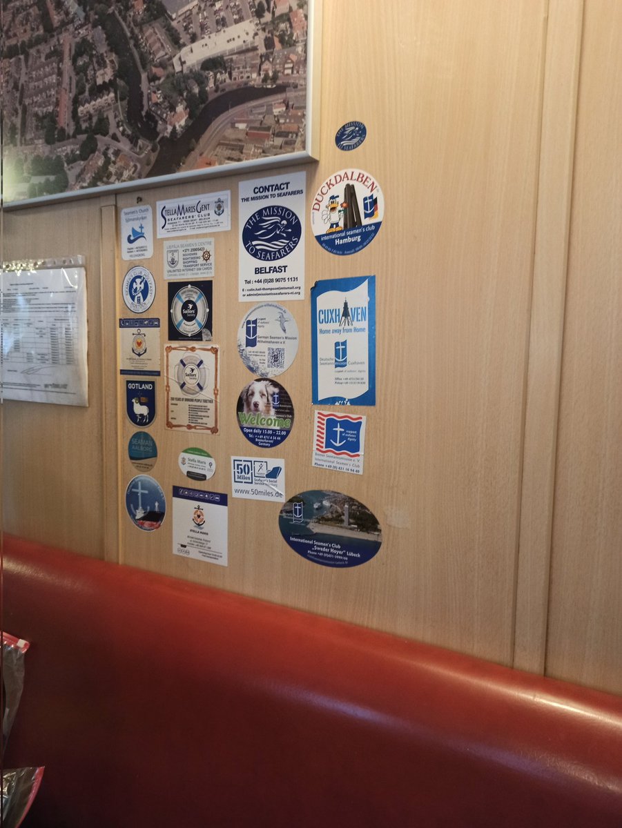 SeafarerO's tweet photo. Immer in guter Gesellschaft. https://t.co/Mit9QDmiJq
